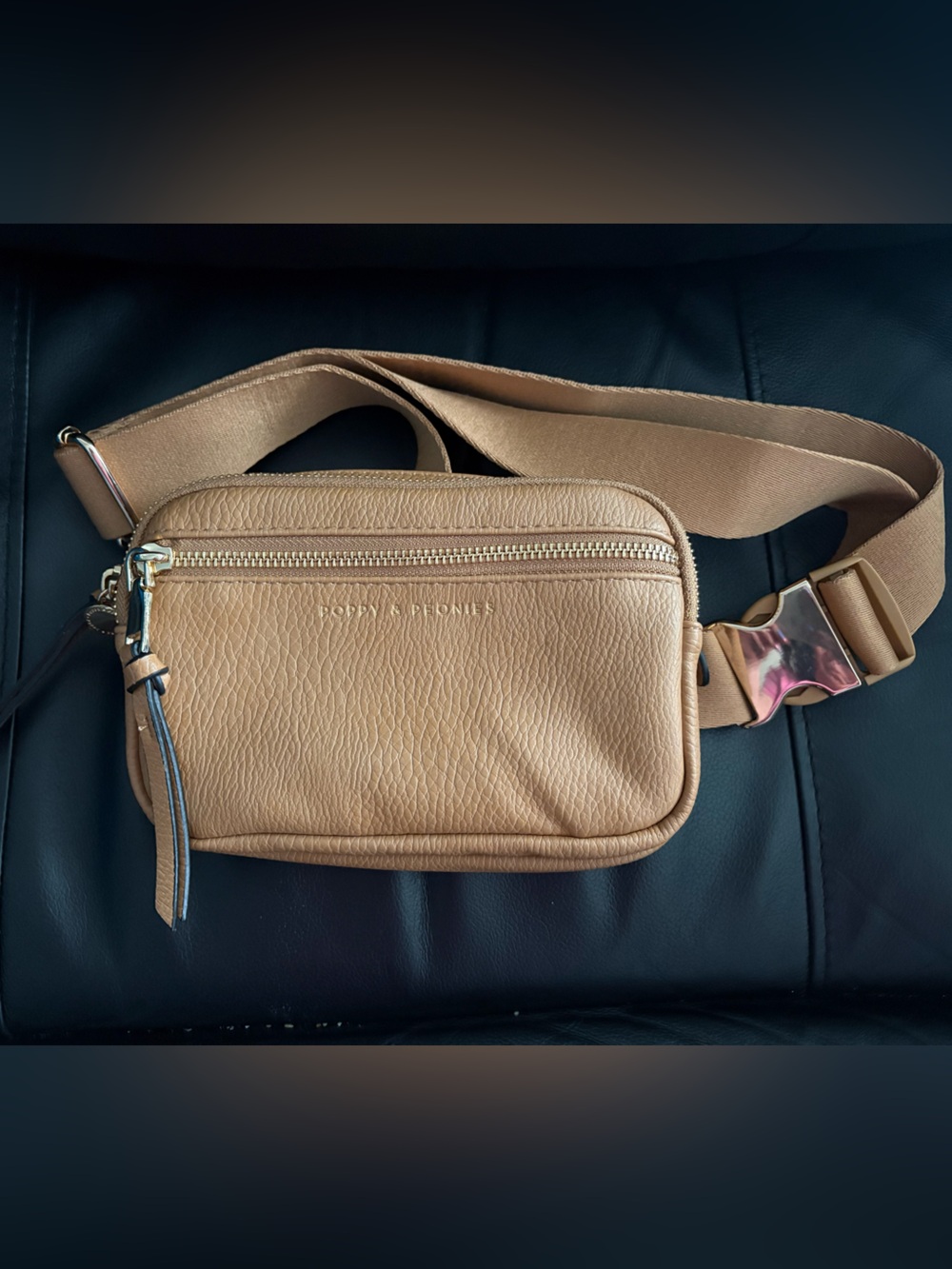 Poppy and Peonies On The Run belt bag Camel